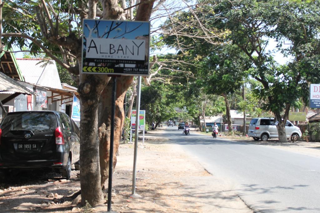 Albany Home Stay Kuta  Esterno foto